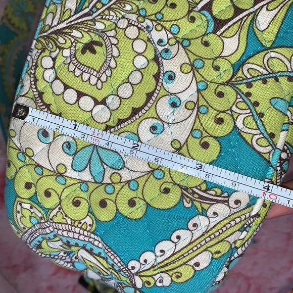 ‼️SOLD‼️ NWOT Vera Bradley On The Go Crossbody Peacock Retired Bag - Picture 12 of 12
